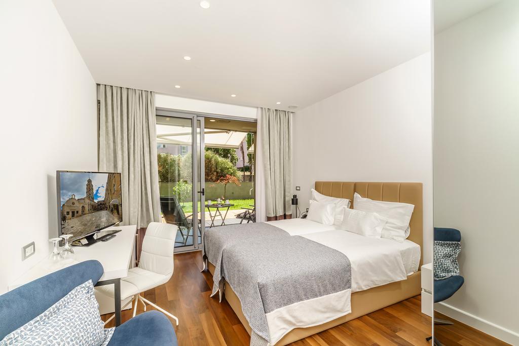 Rooms Oasis Life Spalato Esterno foto