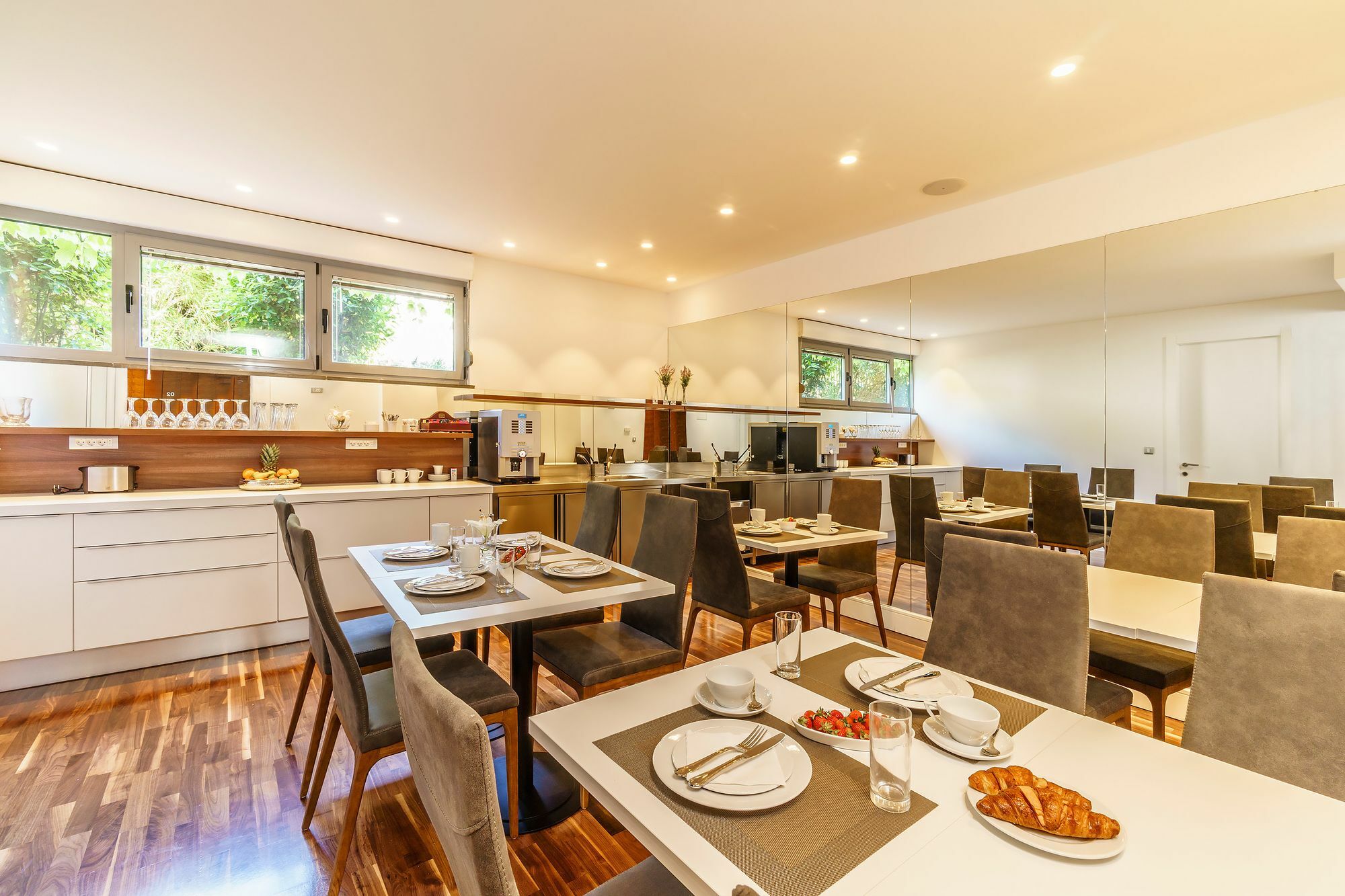 Rooms Oasis Life Spalato Esterno foto